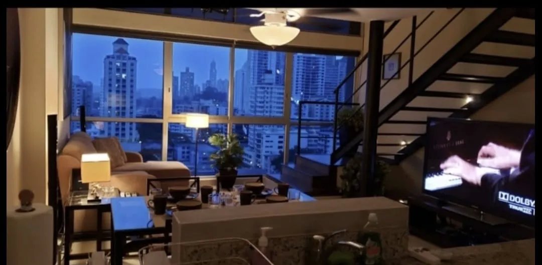 Se Alquila hermoso apartamento en El Cangrejo PH Vitro