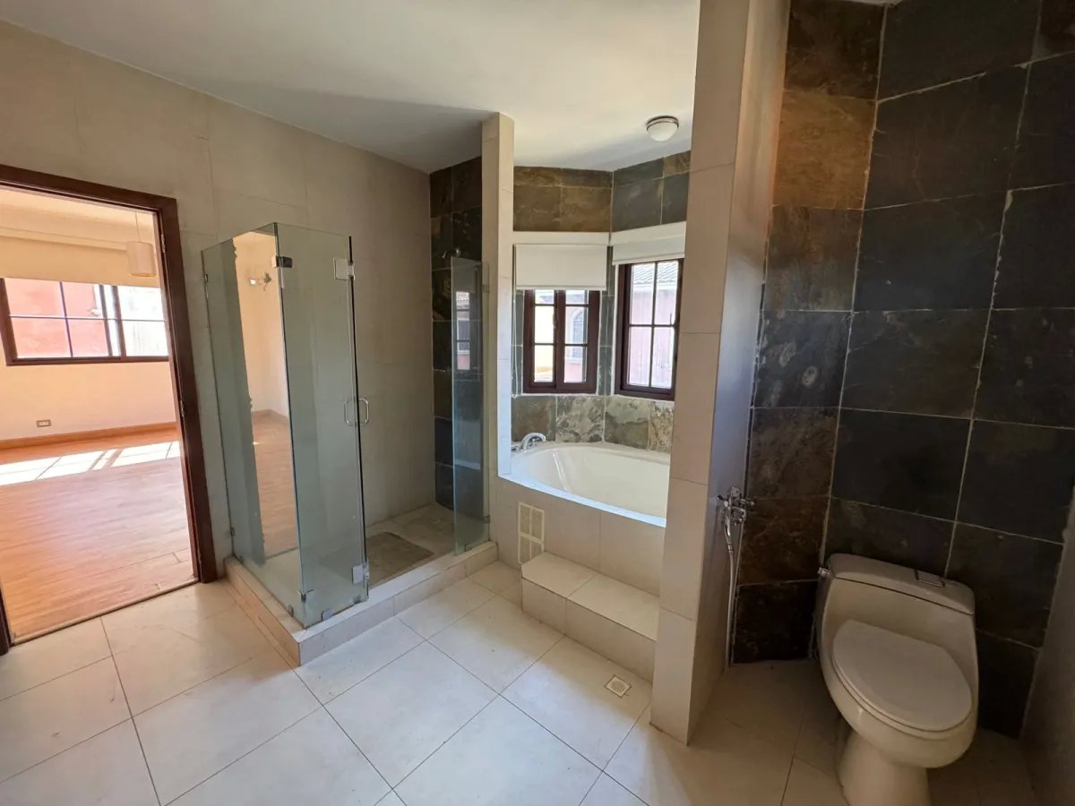Duplex For Sale in Costa Sur