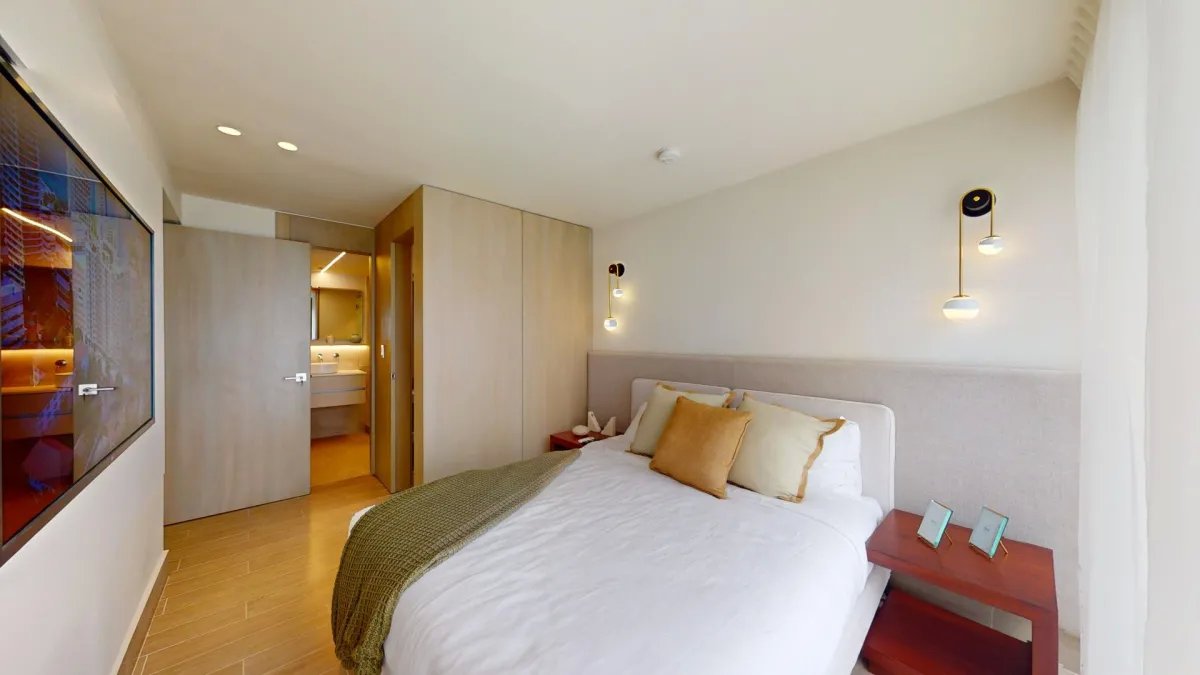 Apartment For Sale in Avenida Balboa