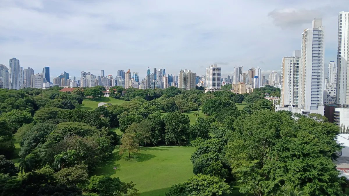 Venta de Apartamento en Parque Omar PH Terrazas