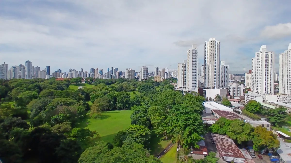 Venta de Apartamento en Parque Omar PH Terrazas