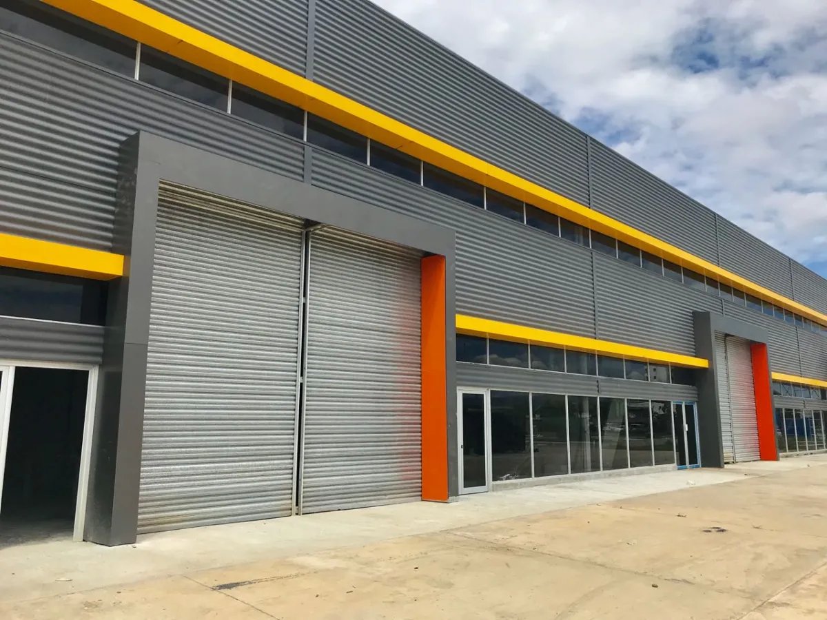 Industrial For Sale in Avenida José Agustín Arango