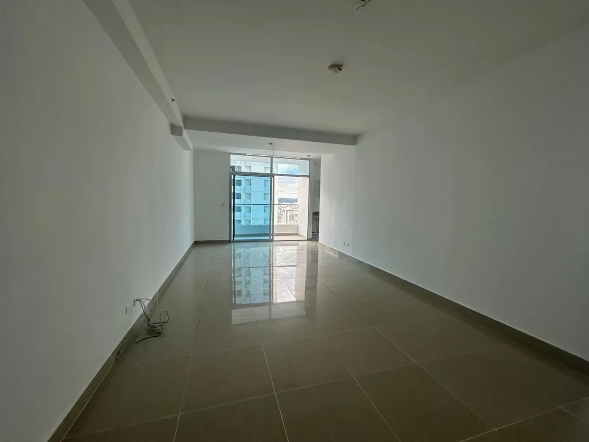 Venta de apartamento en PH Rainbow Towers