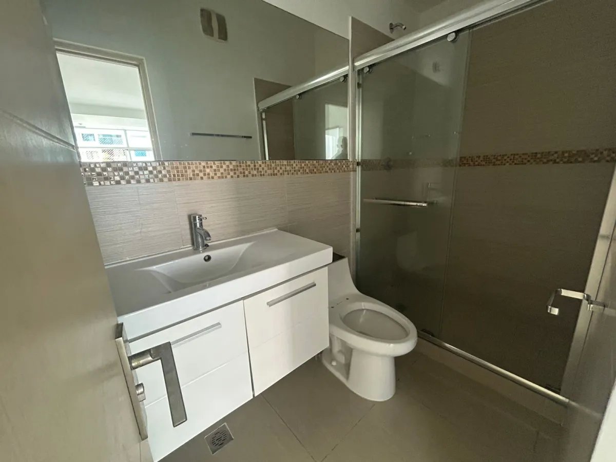 Venta de apartamento en PH Rainbow Towers