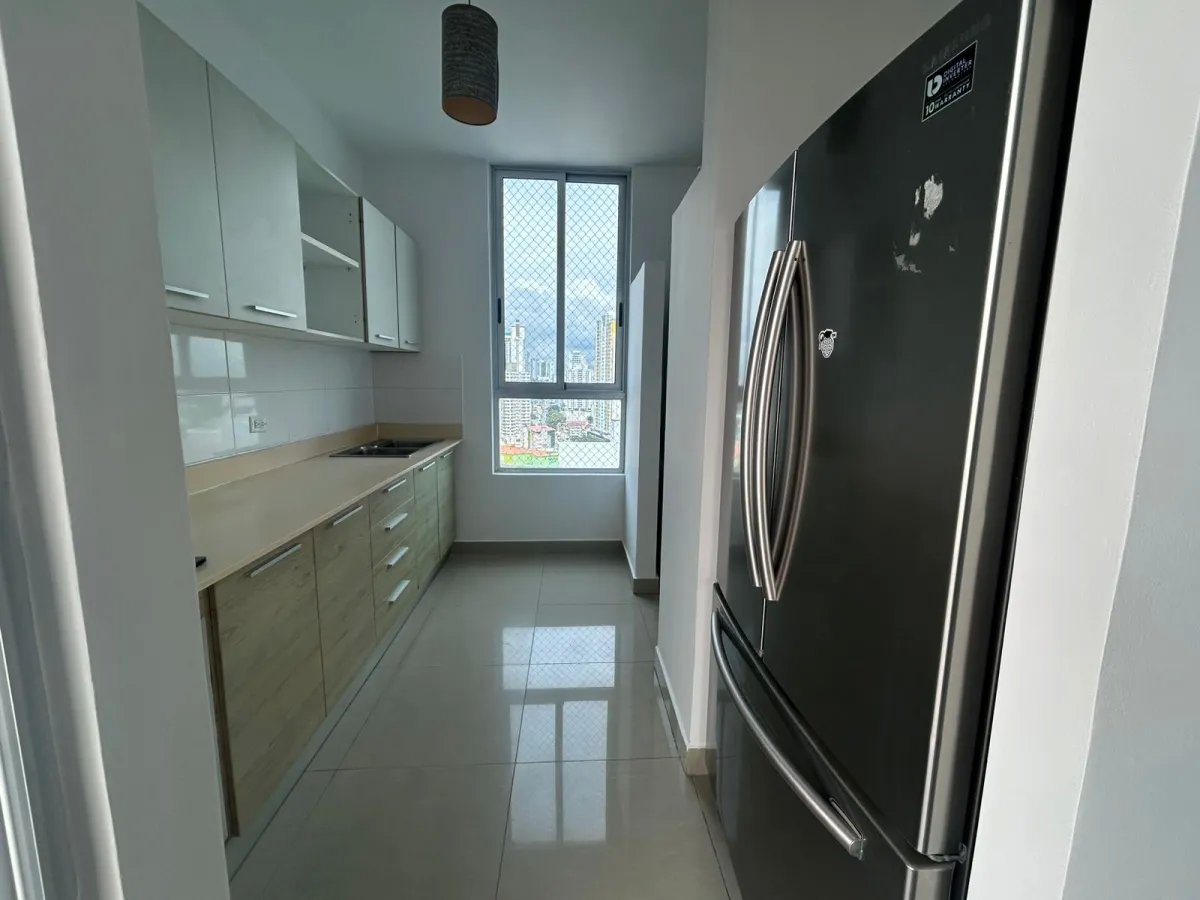 Venta de apartamento en PH Rainbow Towers