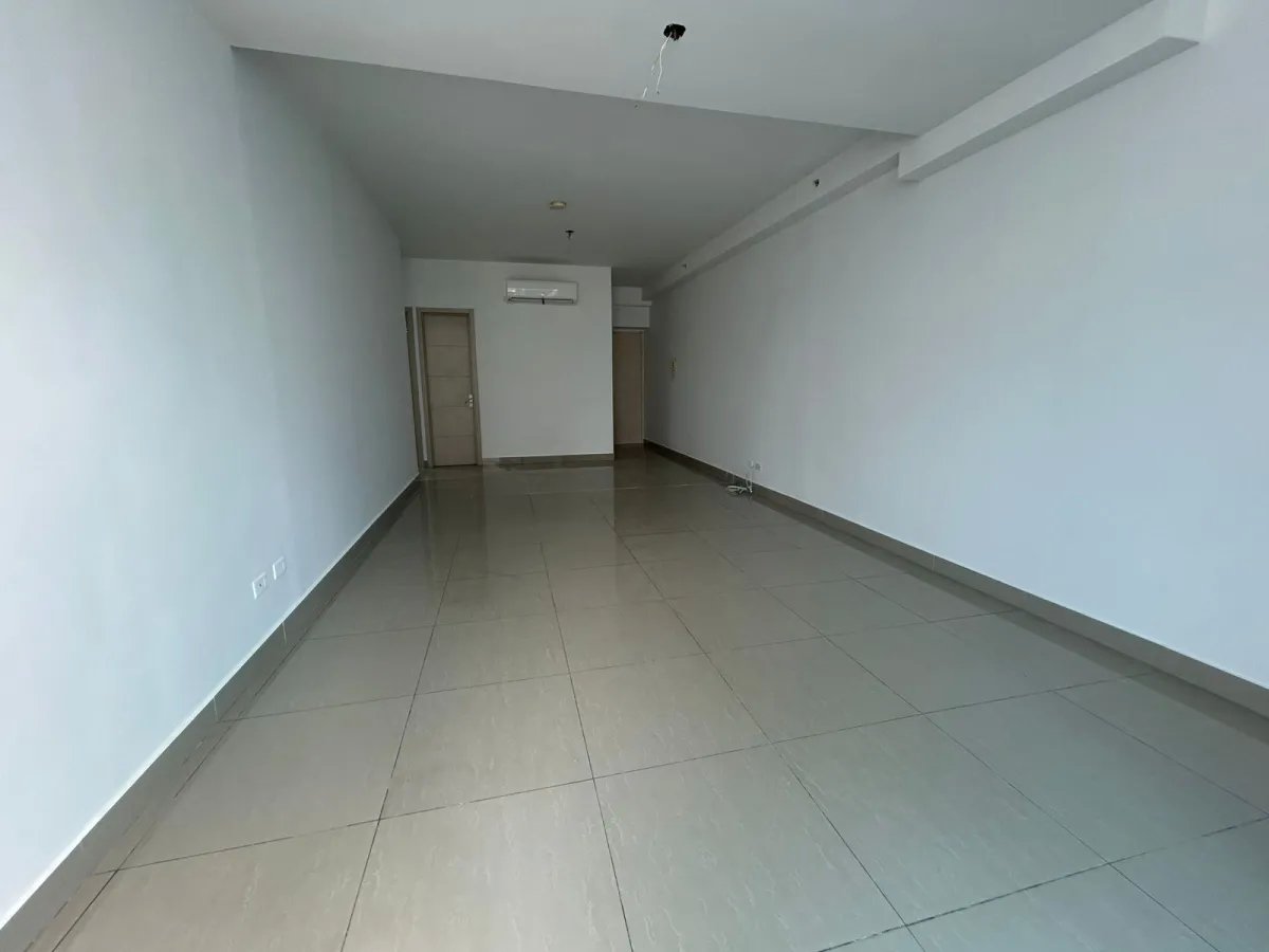 Venta de apartamento en PH Rainbow Towers