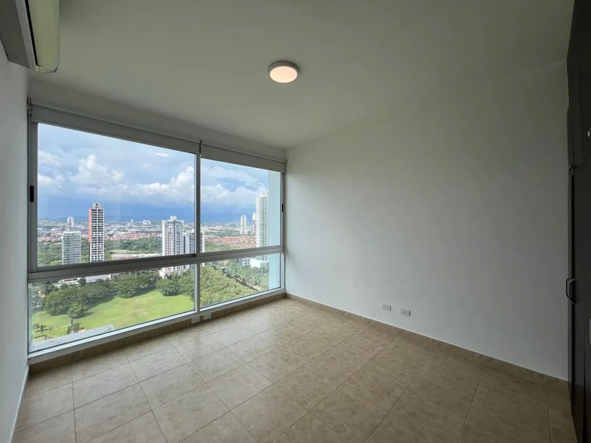 Venta de apartamento en PH. Titanium, Costa del Este