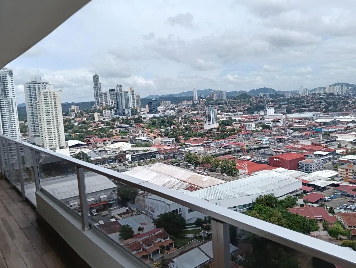 Vendo penthouse en el Cangrejo 200mts, 3 rec + cbe, lujoso y amplio