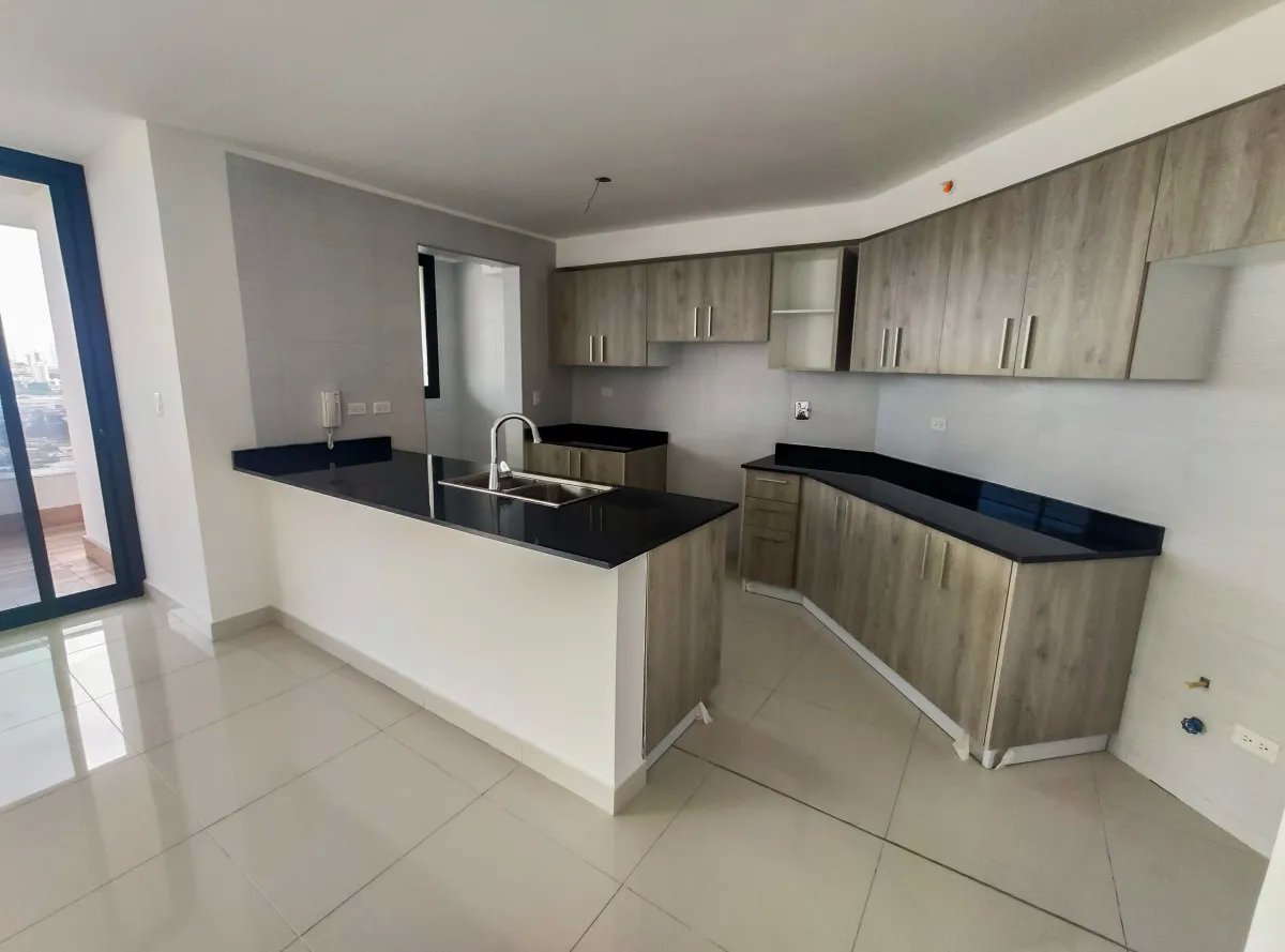 Apartment For Sale in El Cangrejo