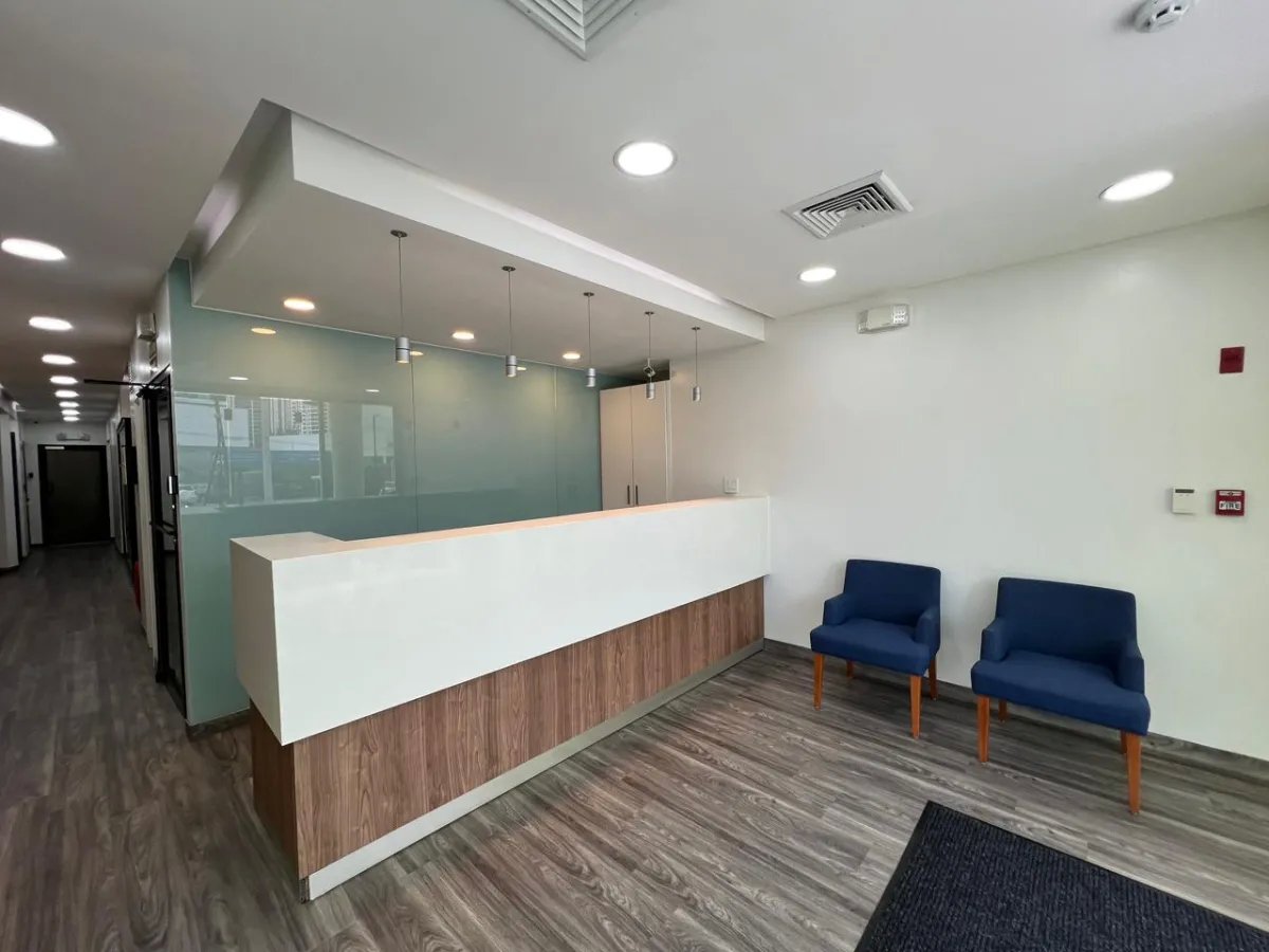 SE VENDE EDIFICIO CON AMPLIO ESTACIONAMIENTO EN SAN FRANCISCO
