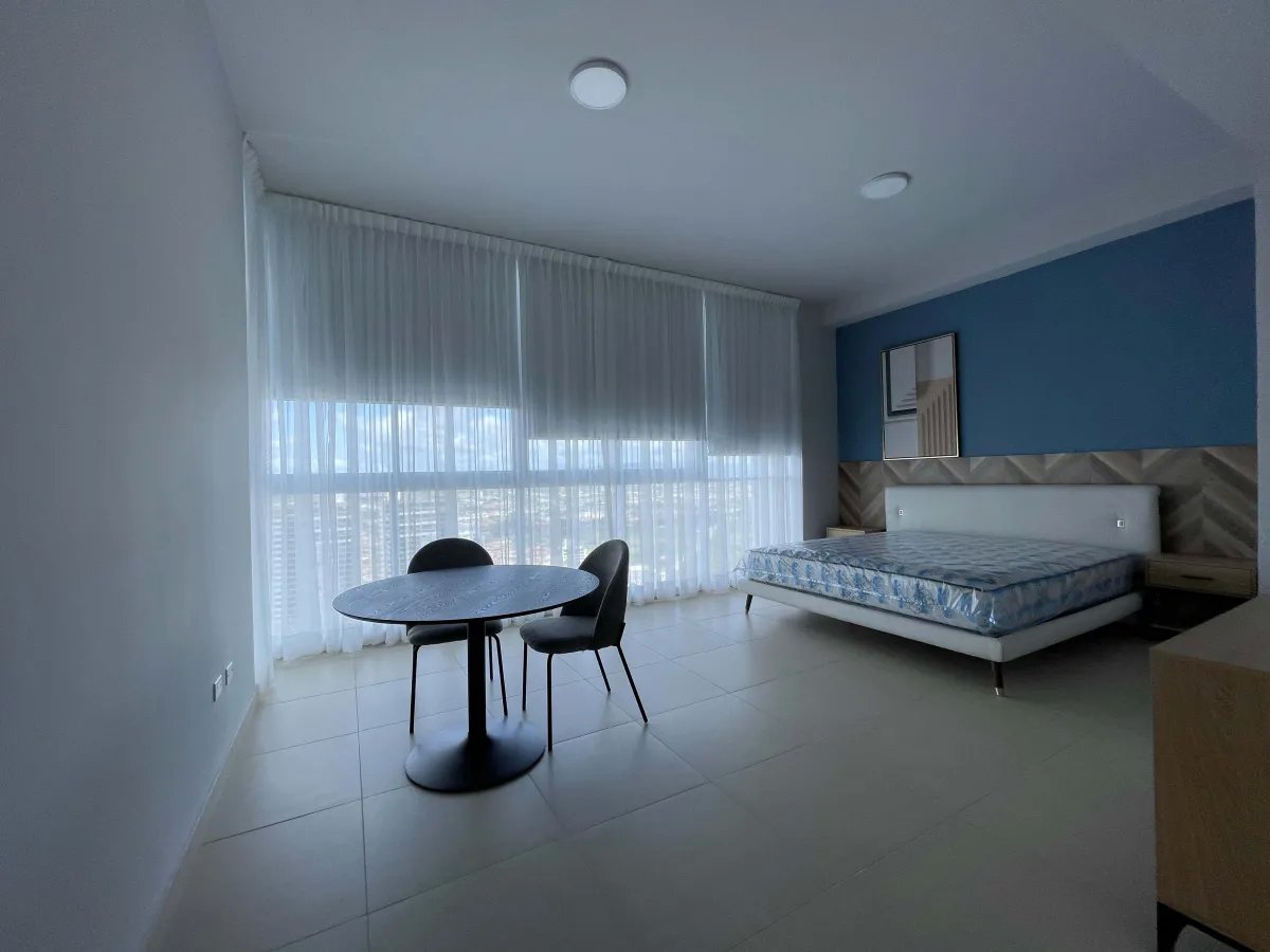 Alquiler de Apartamento en PH Country Club  Costa del Este