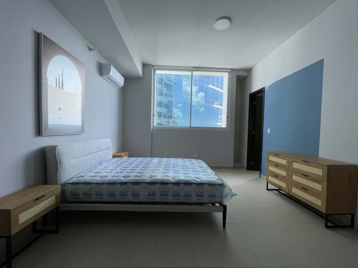 Alquiler de Apartamento en PH Country Club  Costa del Este