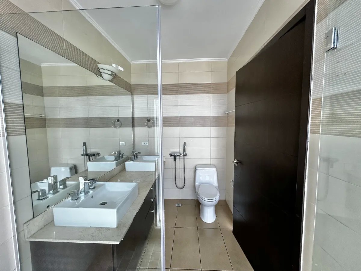 Venta de Apartamento en PH Country Club  Costa del Este