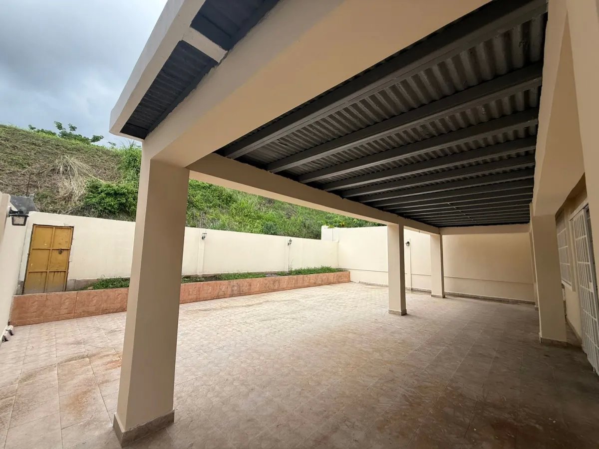 Venta de casa en Brisas del Golf