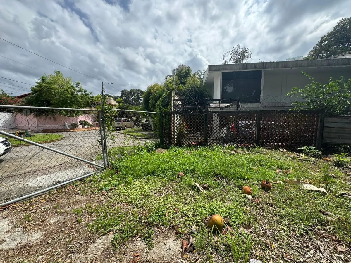 House For Sale in El Carmen