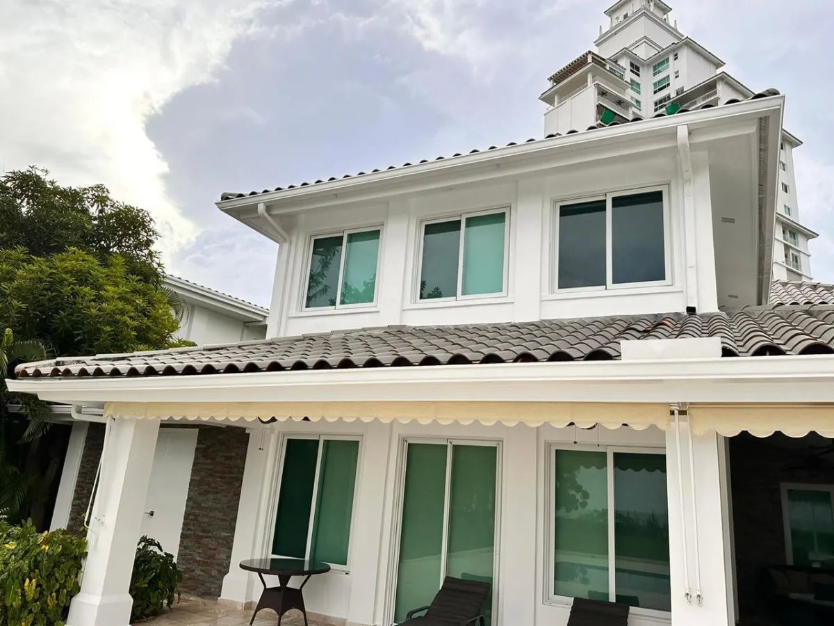 Alquiler de casa frente al mar en Bijao, Río Hato