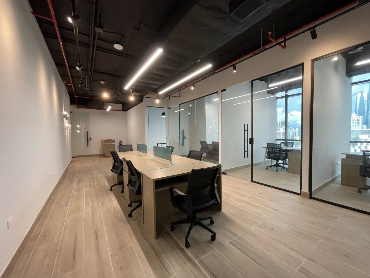 Alquiler de Oficina Amoblada en Tower Financial Center  Calle 50