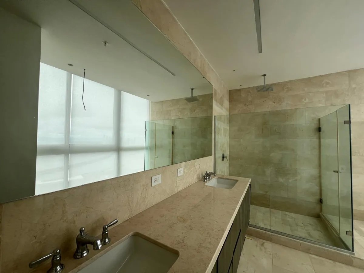 Venta de apartamento en Torre Panorama  Coco del Mar