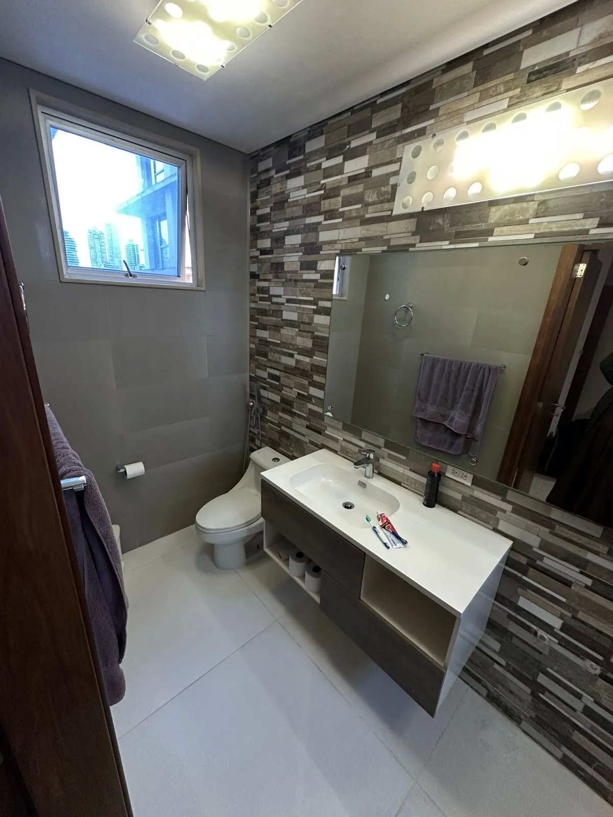 Alquilo Apartamento Amoblado en Marbella