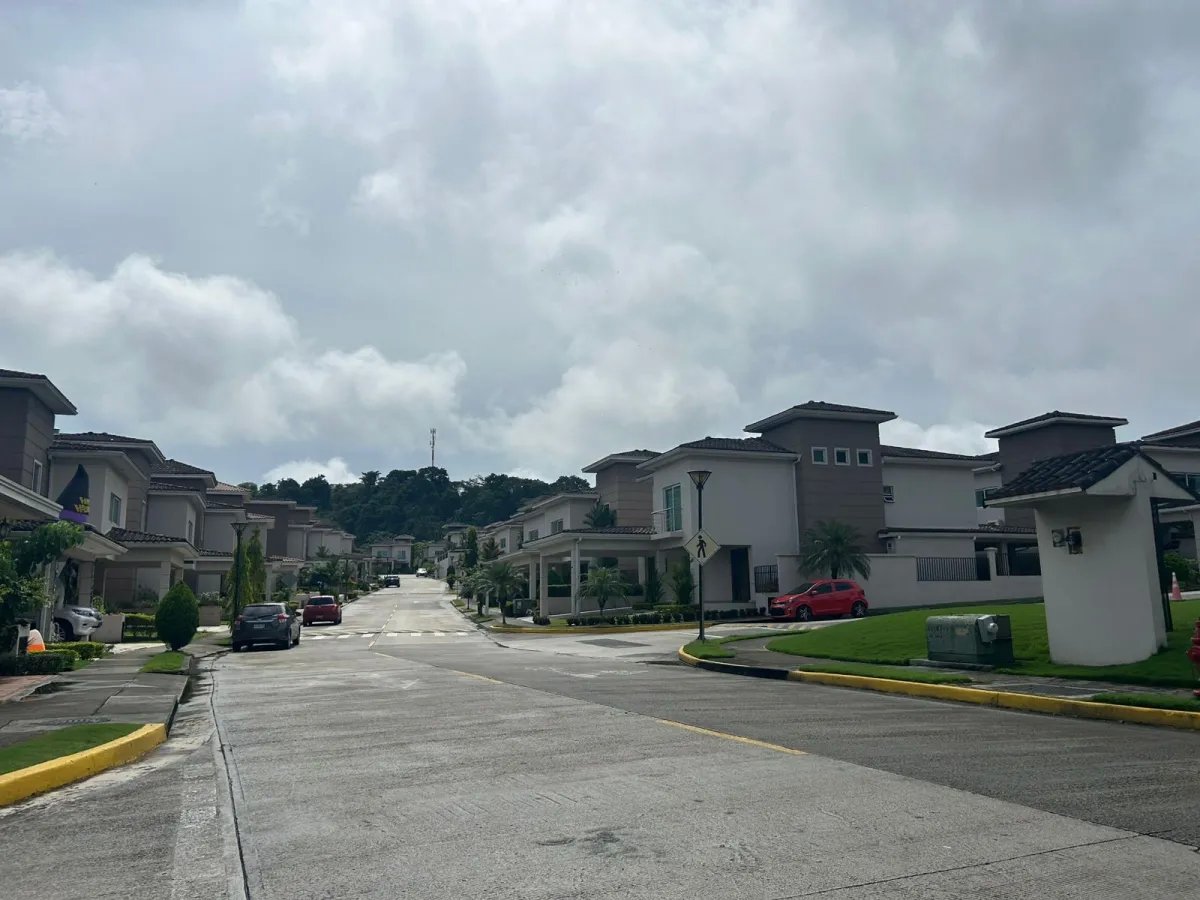 Single Family Detached For Sale in CONDADO DEL REY