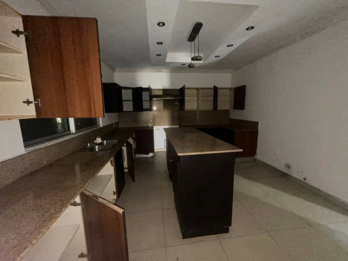 Single Family Detached For Sale in CONDADO DEL REY