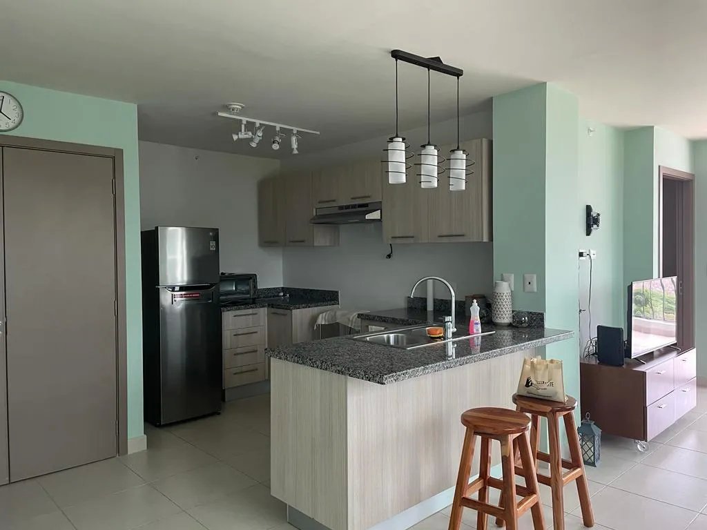 SE VENDE HERMOSO APARTAMENTO EN P.H. GALEONES