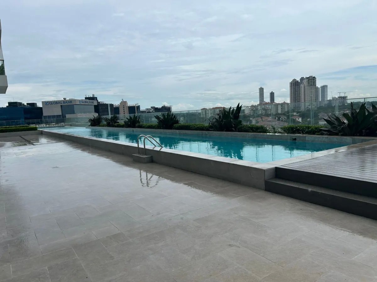 Venta de apartamento en Greenview Residences Santa María