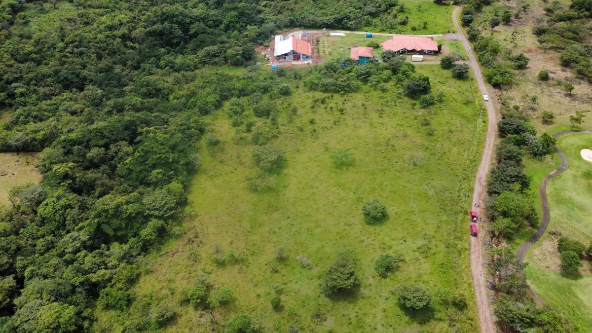 Scenic One-Hectare Homesite Near Boquete and Lucero Golf Club