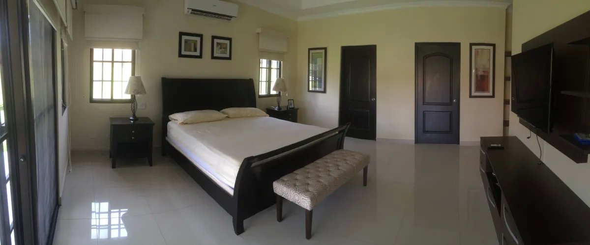 VENDO CASA TOTALMENTE AMOBLADA Y EQUIPADA  HACIENDA PACÍFICA, SAN CARLOS