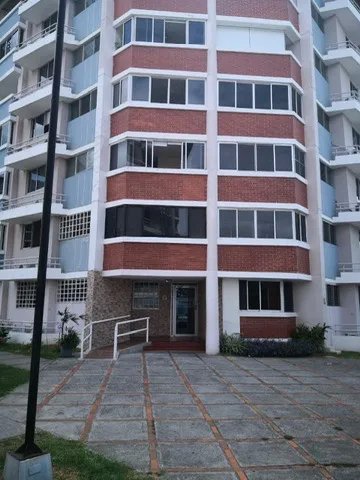 SE VENDE APARTAMENTO EN JUAN DIAZ