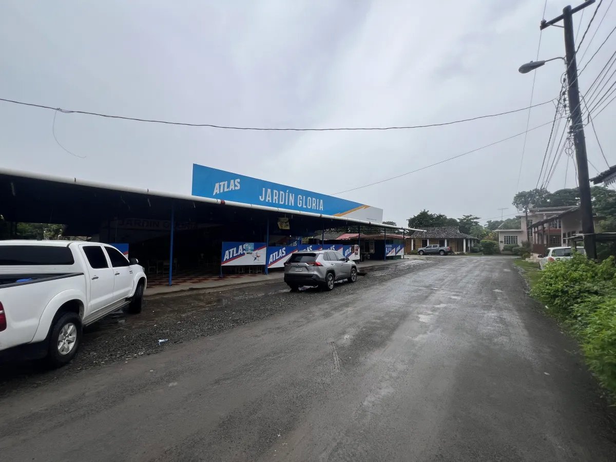Se vende casa en Santo Domingo, Los Santos