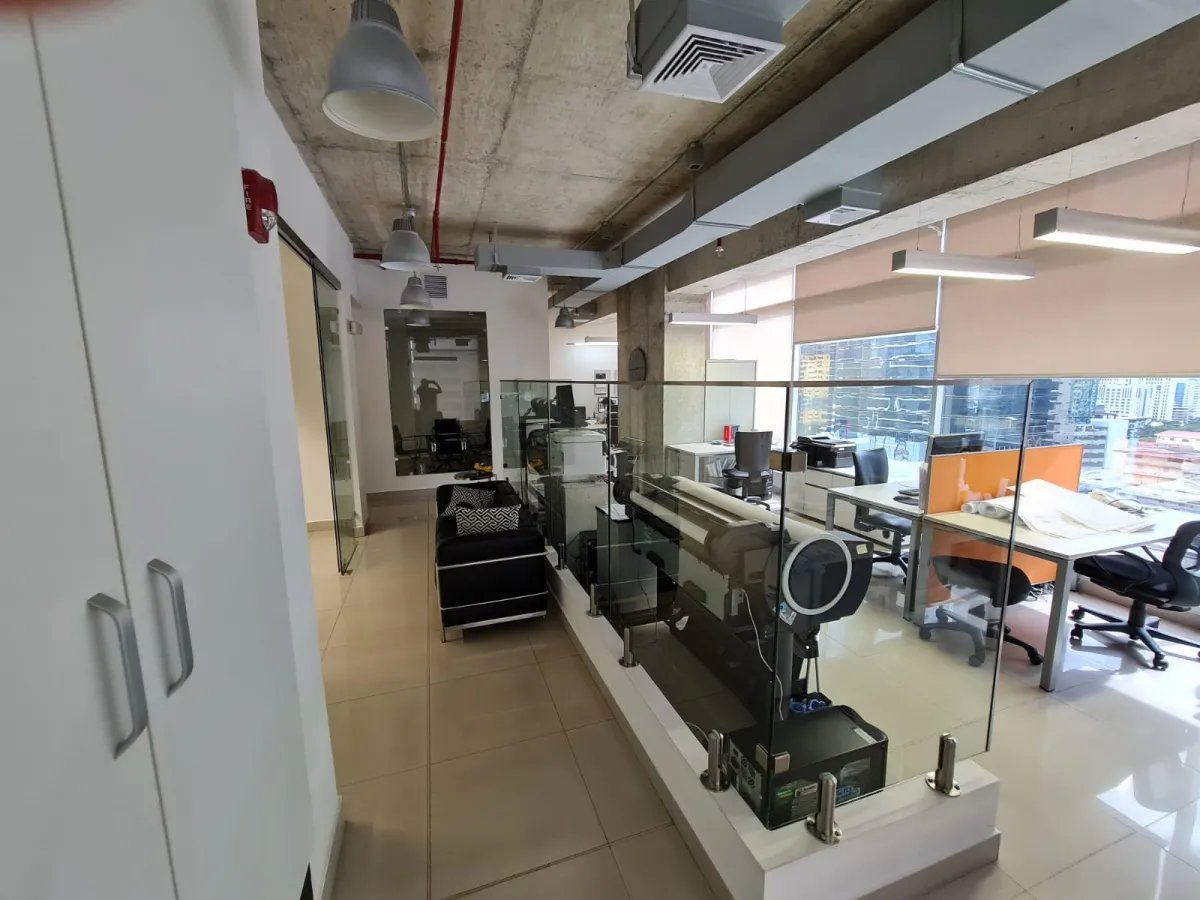 Oficina en Venta Sortis