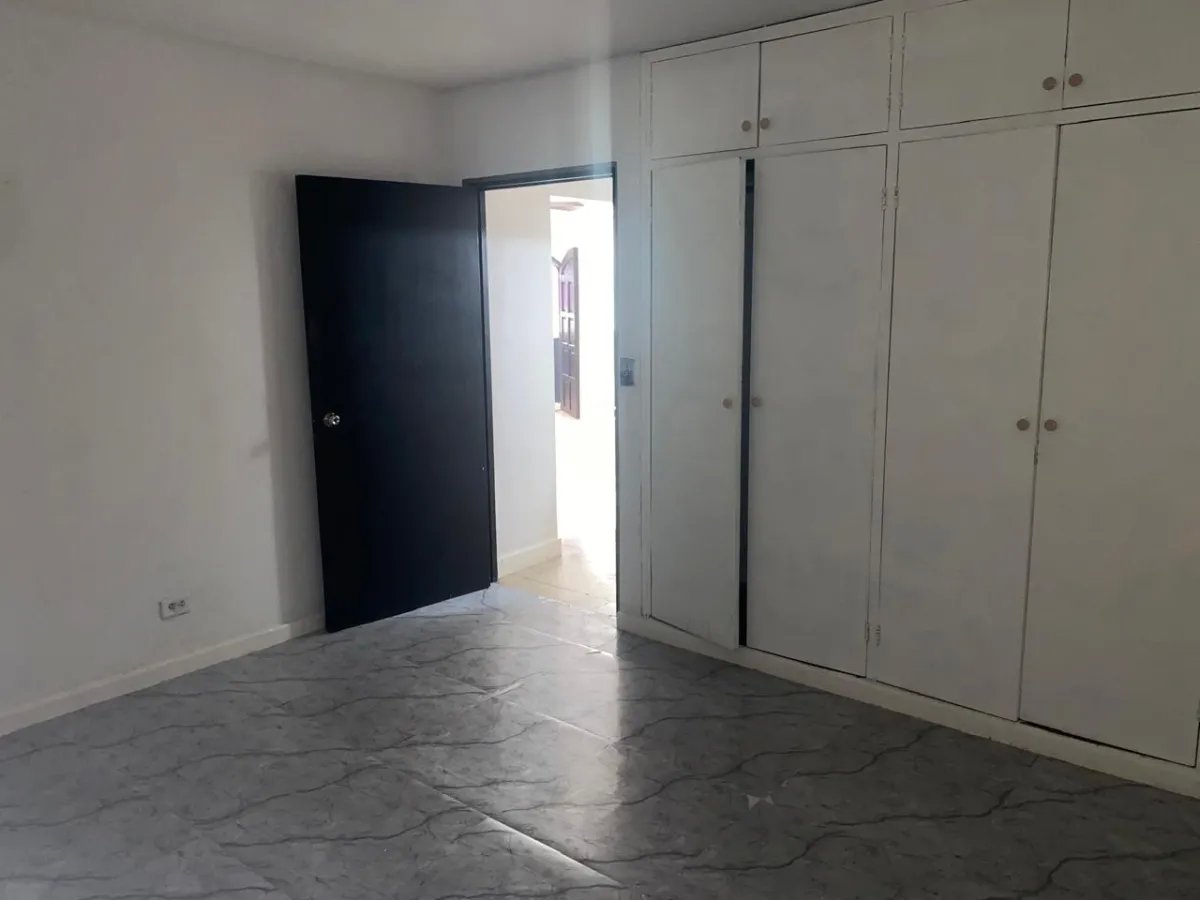 Business For Rent in Calle 64 Este