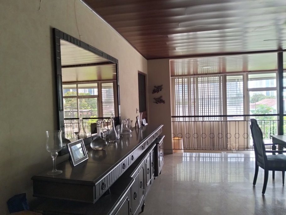 Business For Rent in Calle 64 Este