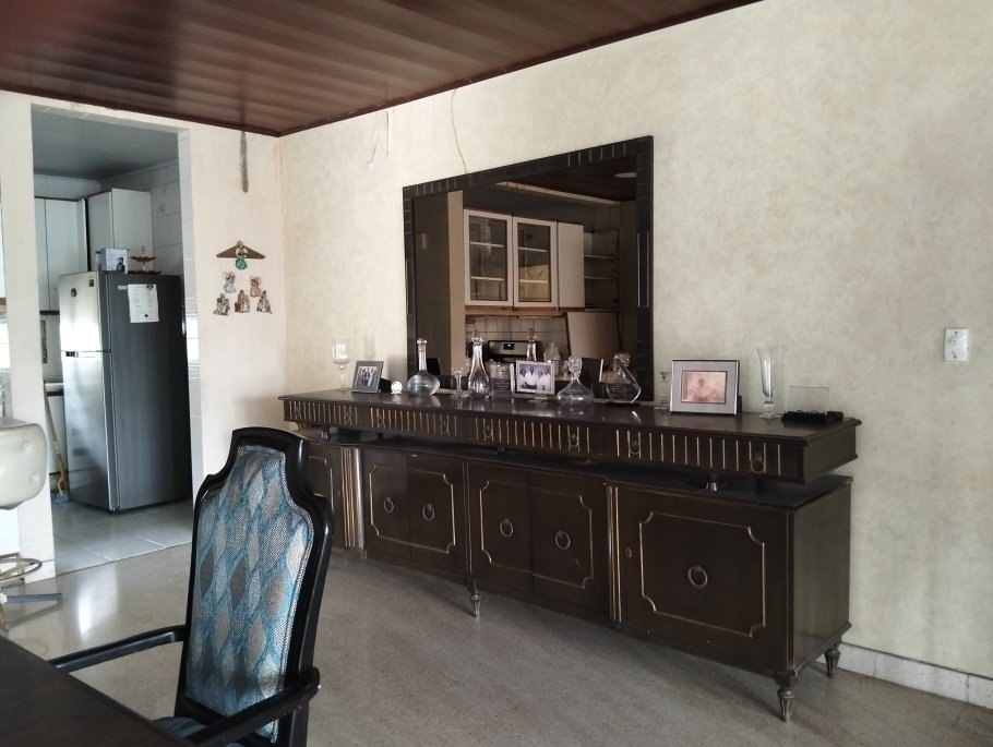Business For Rent in Calle 64 Este