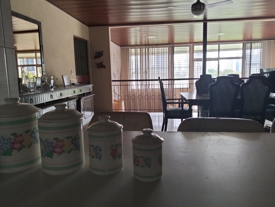 Business For Rent in Calle 64 Este