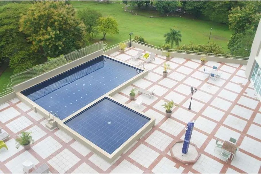 Venta de apartamento en PH Hyde Park, Carrasquilla