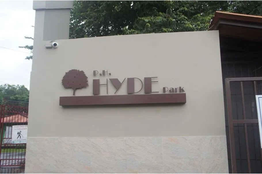 Venta de apartamento en PH Hyde Park, Carrasquilla