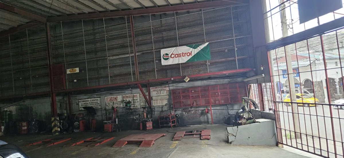 Venta de Galera Comercial ubicada en Santa Ana, Calle Estudiante, Ancón.