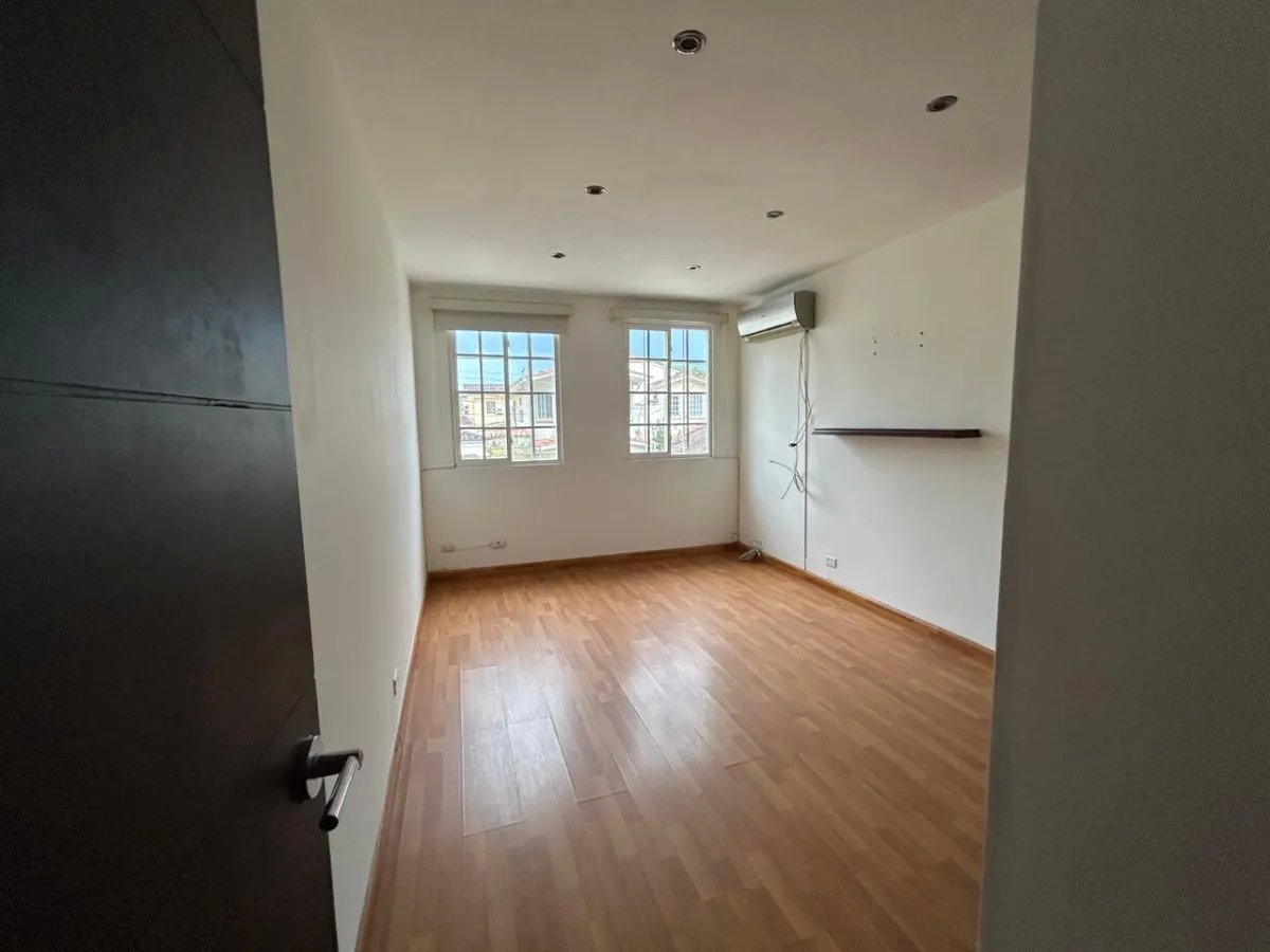 Venta de Casa en Albrook  Green Valley