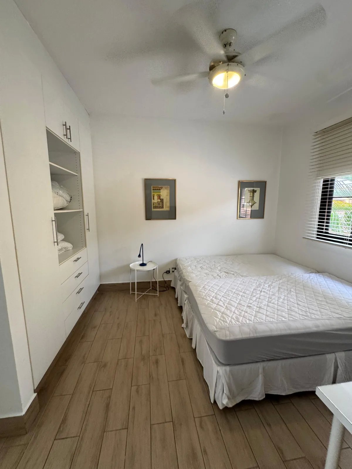 ¡Oportunidad única en Costa Sur! Venta de Moderna Casa en El Doral.
