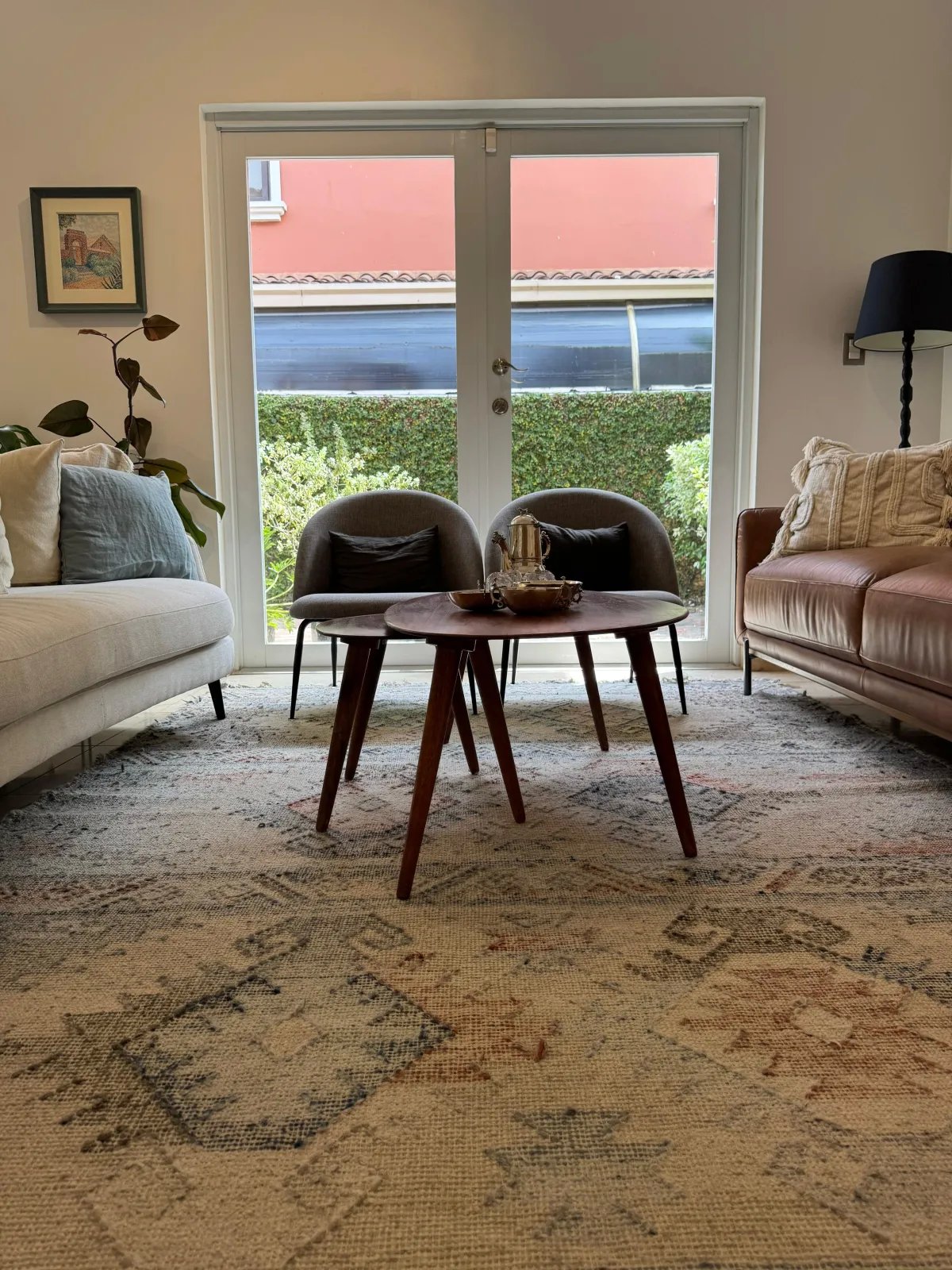 ¡Oportunidad única en Costa Sur! Venta de Moderna Casa en El Doral.
