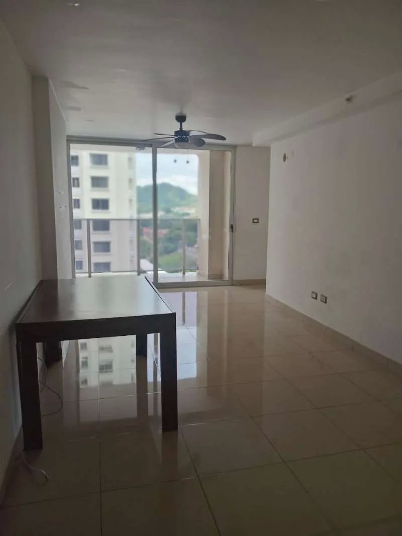 Venta de Apartamento en PH Rokas  Condado del Rey