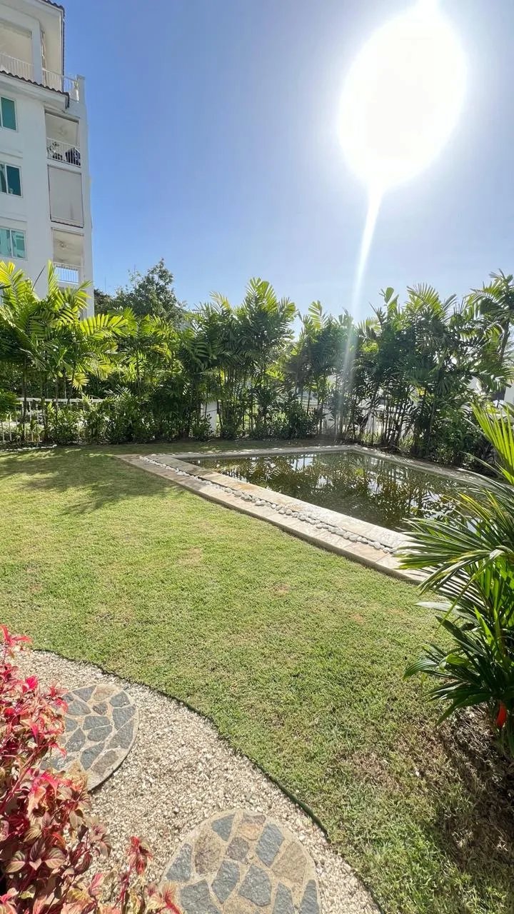 Bijao: Lujo, Jardín y Piscina. Vive la Exclusividad.