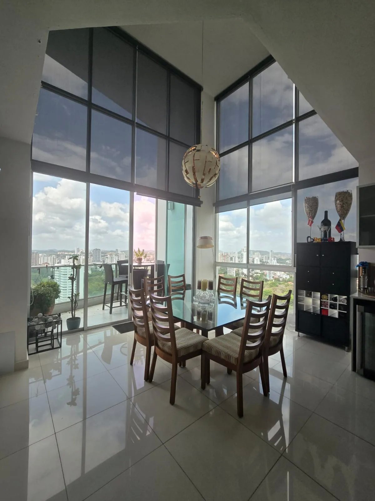 Apartment For Sale in santa maria