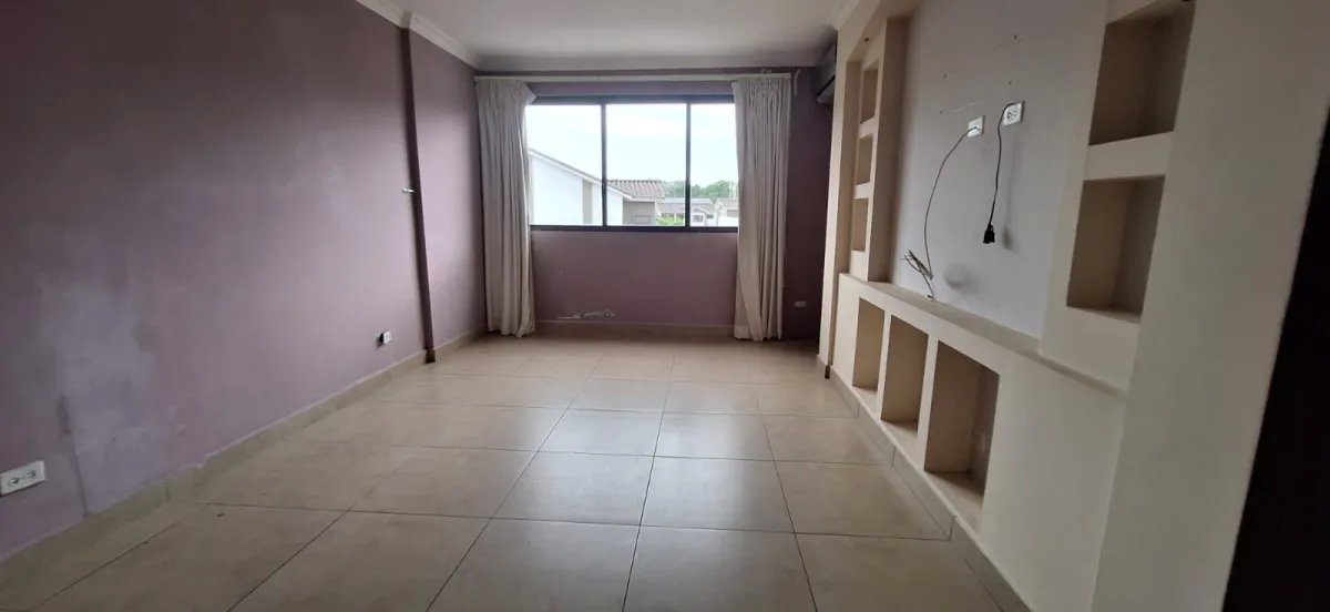 Venta de casa en P.H. Olympus, Brisas del Golf