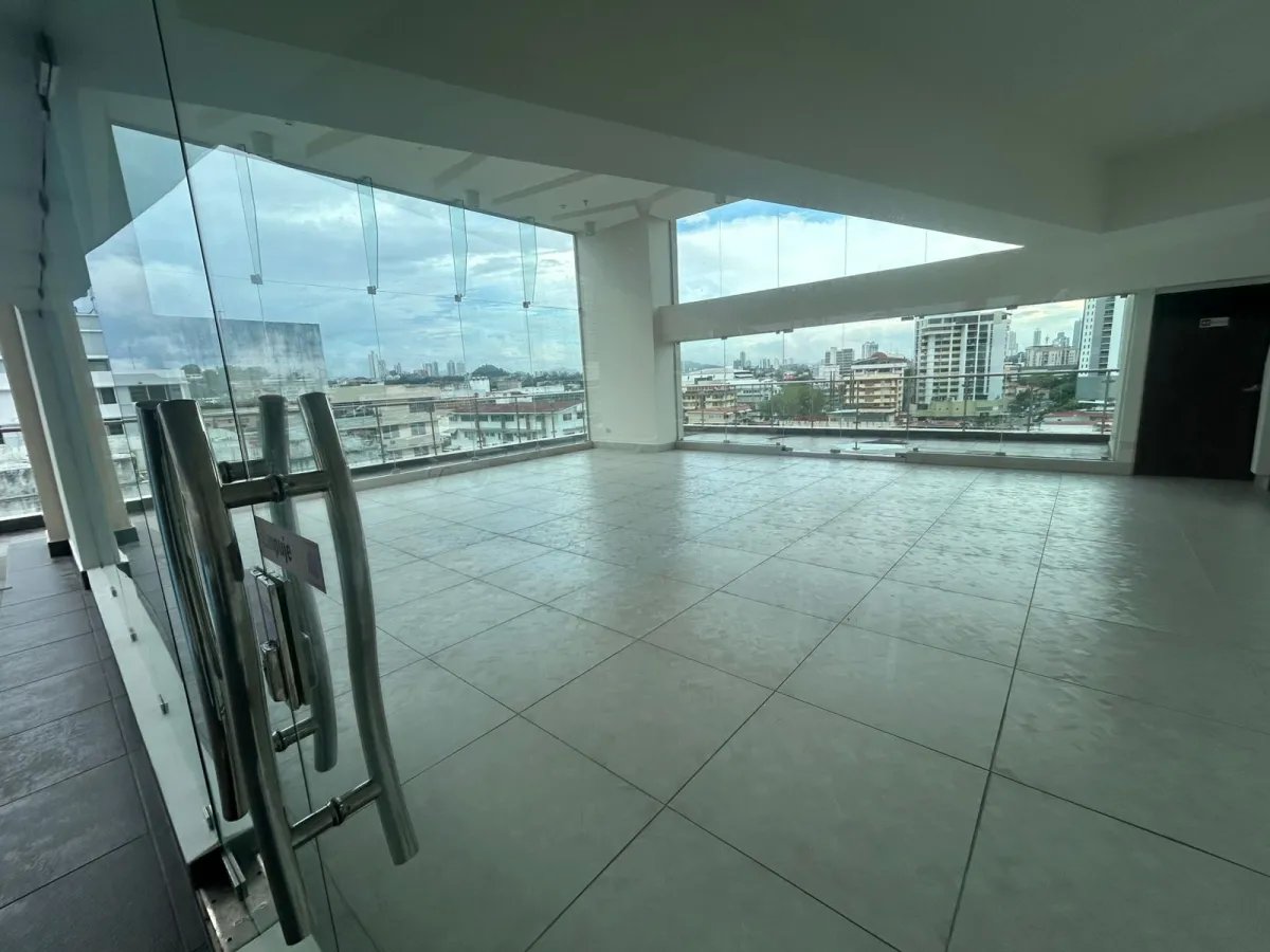 Venta de apartamento en PH Parques del Carmen  El Carmen, Bella Vista