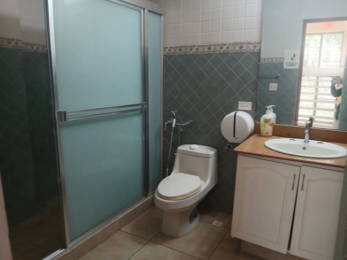 Venta Casa en Las Cumbres en el lago