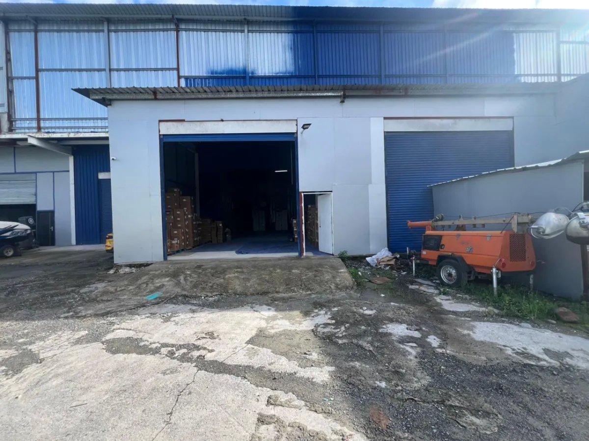 Bodega en Alquiler en Las Mañanitas