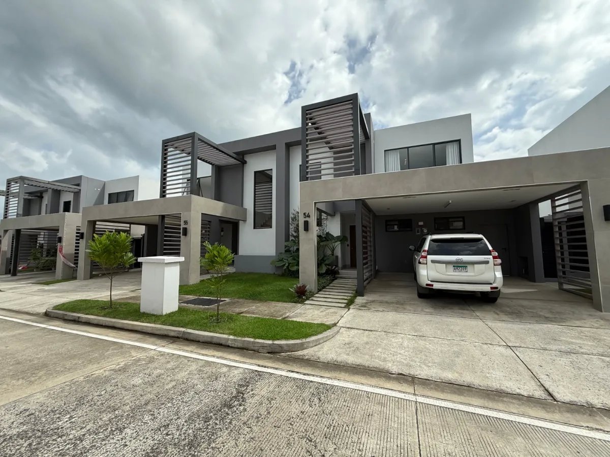 Venta de Casa Duplex en Explora Panama Pacifico